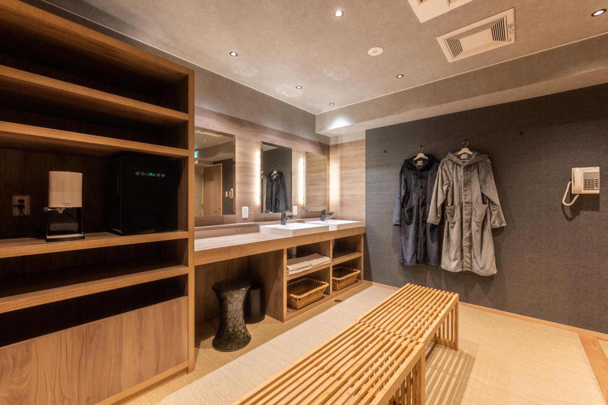 Yorozuya Hotel Yamanouchi  Exterior photo