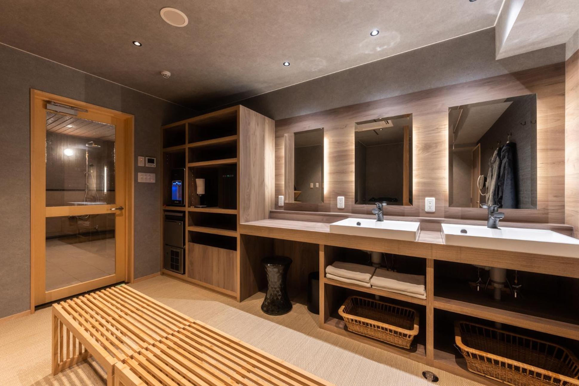 Yorozuya Hotel Yamanouchi  Exterior photo